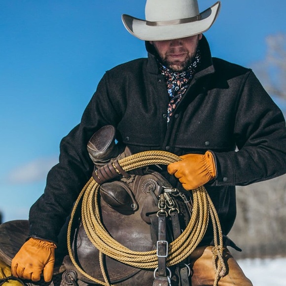 Filson Mackinaw Wool Lined Cape Coat - Picture 11 of 16